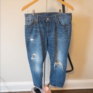 RARE Levi’s 501 Boyfriend Jeans Size 28 EUC
